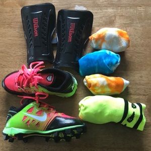 🥅 Soccer Cleats bundle  ⚽️